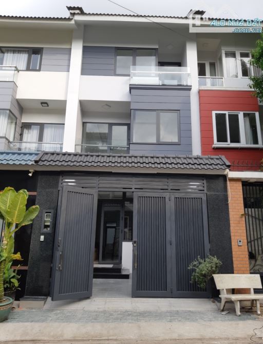 BÁN NHÀ HẺM XE HƠI GẦN MẶT TIỀN LÊ VĂN VIỆT, P. HIỆP PHÚ, QUẬN 9. 80M2, C4, 6.6 TỶ.