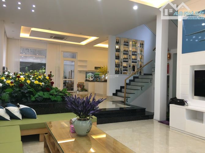 BÁN BIỆT THỰ 2 LẦU GẦN BIỂN BÃI SAU_ĐƯỜNG NGUYỄN THỊ MINH KHAI_VŨNG TÀU_GIÁ 20 TỶ - 1