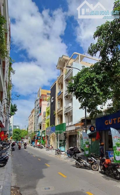 Cần bán nhà Góc 2 MT đường Nguyễn Văn Thủ, Q1-DT 4,5mx20m,5 tầng,HĐT 68tr/th,Gía 36 tỷ - 1