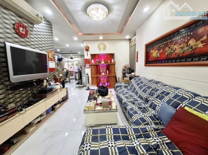 Bán gấp Biệt thự mini Đường số khu nhà ở Hành Chánh Q8, 128m2, ngang khủng 8m, SHR. - 1