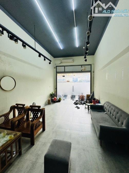 HÀNG MÃ HOÀN KIẾM - Siêu phẩm mặt phố cổ 84m2 4 tầng, mặt tiền 4.5m - Giá tốt - 1