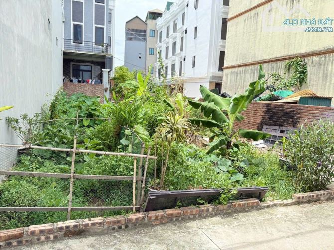 BÁN ĐẤT NGUYỄN VĂN LINH, THẠCH BÀN, LONG BIÊN – 64M², MT 4M – SỔ PHÂN LÔ – GIÁ 7.7 TỶ 💥 H - 1