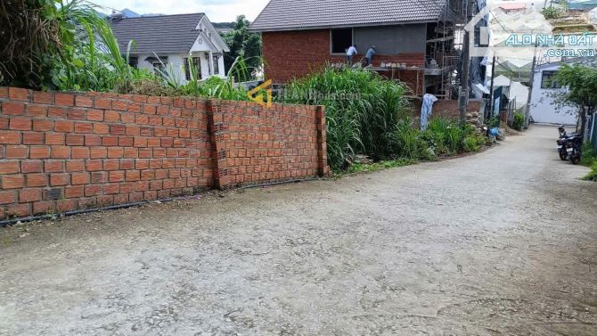 Bán đất phường Lâm Viên Đà Lạt , diện tích 222mw , nở hậu , giá chỉ 8ty5 - 1