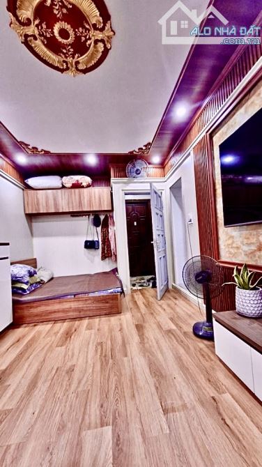 Bán nhà tập thể thành công tt đống đa fun nội thất xịn sò ô tô đỗ cầu thang thoáng trước s - 1