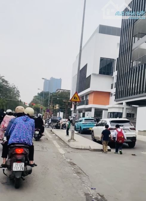 HIẾM! MẶT PHỐ TÔN THẤT TÙNG -MẶT TIỀN RỘNG-LÔ GÓC- XÂY TOÀ VĂN PHÒNG - PHÒNG KHÁM-KD ĐỈNH- - 1