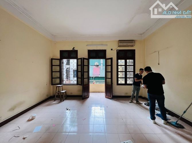 Bán Nhà Phân lô phố Trúc Khê - Nguyên Hồng - Đống Đa 66m2, 4,5 tầng, MT 5,5m giá 27,5 Tỷ - 1
