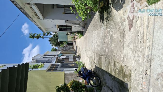 Bán lô đất đẹp Tttp, Dt. 5x22m Hẻm Nguyễn Tự Tân, Tp Quảng Ngãi - 1