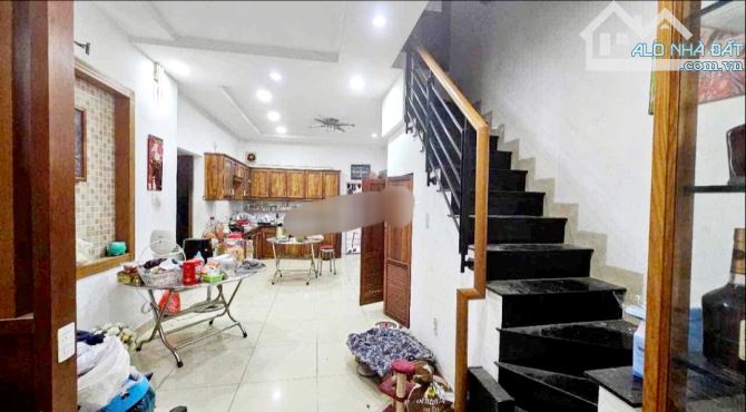 Nhà Gốc 2 Mặt Tiền Hẻm 9.5x20m Đường Đông Hưng Thuận 42, Quận 12 Giá 11 Tỷ Thương Lượng - 1