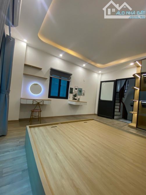NGÔ QUYỀN HÀ ĐÔNG 1 NHÀ RA PHỐ SIÊU ĐẸP OTO ĐÔC CỬA 5 TẦNG 30M MT4,3M 8,3 TỶ - 1