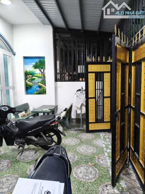 nhà 71,8m2 trệt lầu 3ty950 TL  ngang 6m Gần Trung Tâm Y Tế P.Tân Đông Hiệp - 1