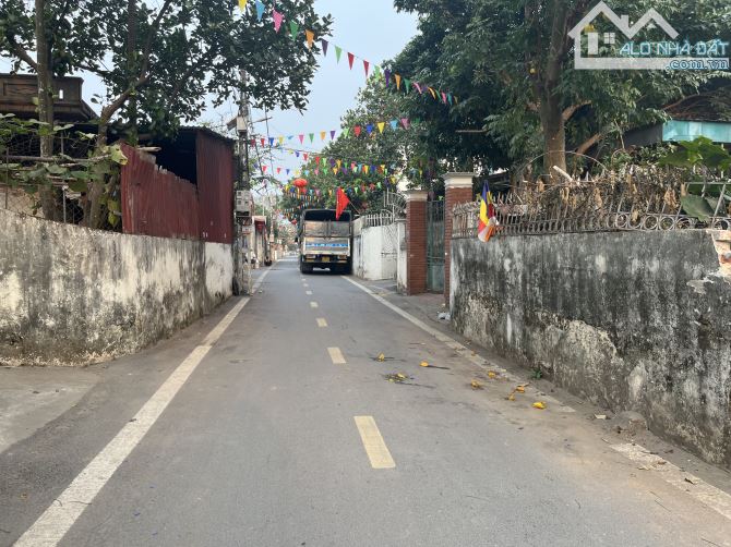 1.	125m đất mặt trục chính Thôn 5 Phú Cát – Gần nhà máy in tiền, sinh lời ngay - 1