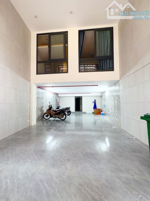 Toà nhà CCMN dòng tiền 1,3 tỷ/năm, nhà mặt ngõ thông, 30m ra MP, DT 88m2, MT 7m, 20,8 tỷ - 1