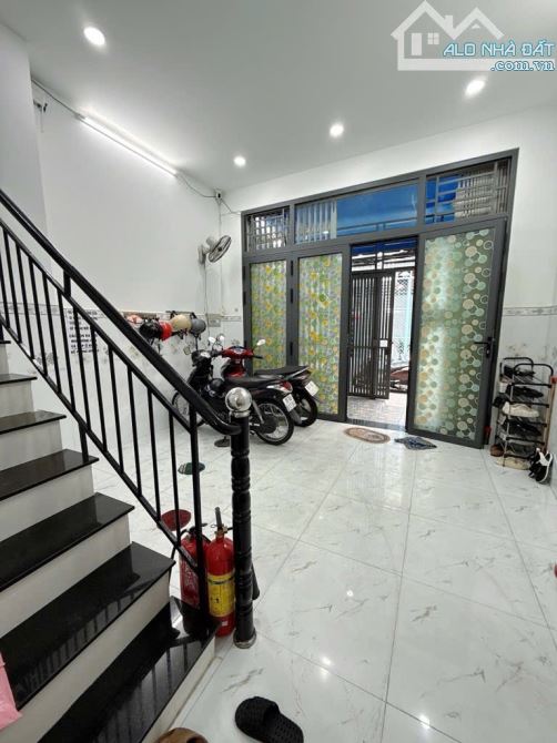 Cần Bán Gấp CHDV đang có doanh thu 40tr/m cạnh Vạn Kiếp 4tầng 220m2 cách MT 100m - 1