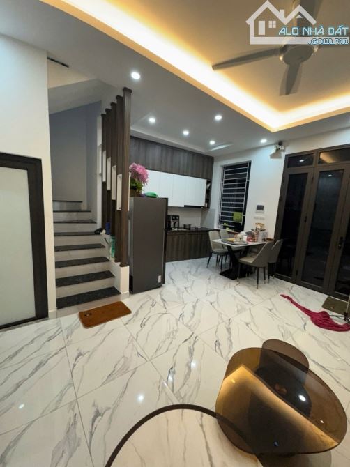 BÁN NHÀ TÂY MỖ - TỪ LIÊM - Ô TÔ ĐỖ GẦN  - 35M X 5 TẦNG - GIÁ 6,1 TỶ - 1