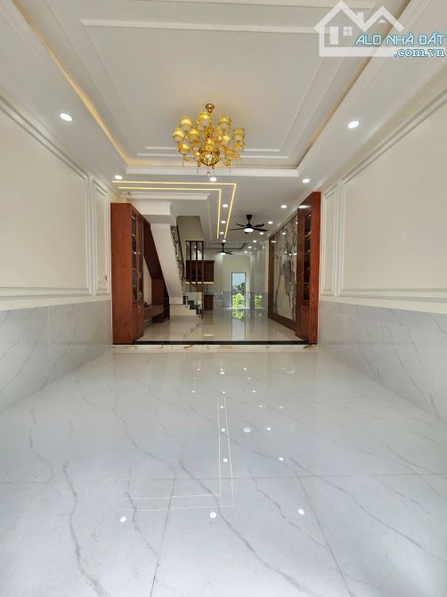 Bán nhà 1 trệt 2 lầu, gần Vincom ngã tư 550, p.Tân Đông Hiệp, Tp.Dĩ An chỉ 5ty500 TL M6066 - 1
