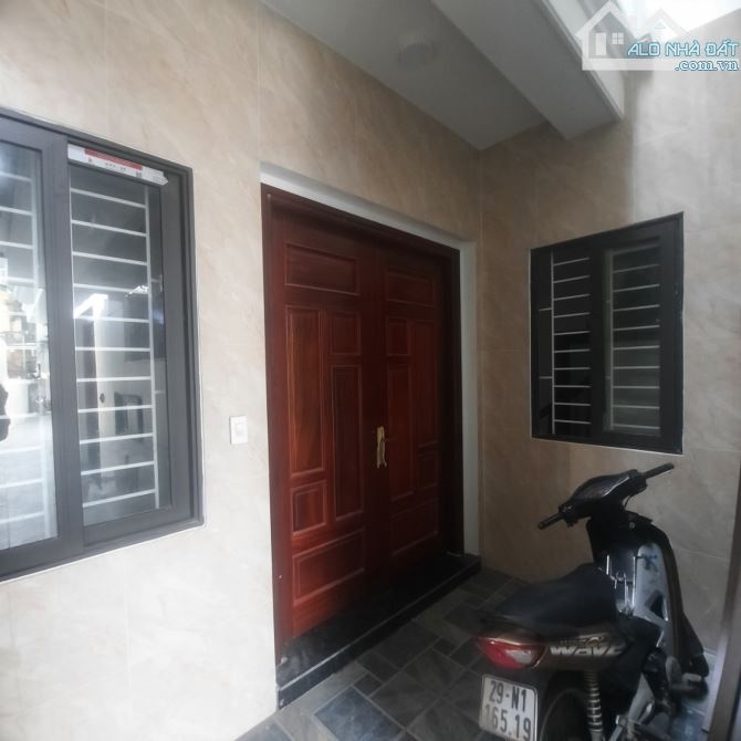 Bán nhà  đẹp Liên Mạc 34m2, 5 tầng mới ở ngay, chỉ 4,55 tỷ, gần ô tô - 1