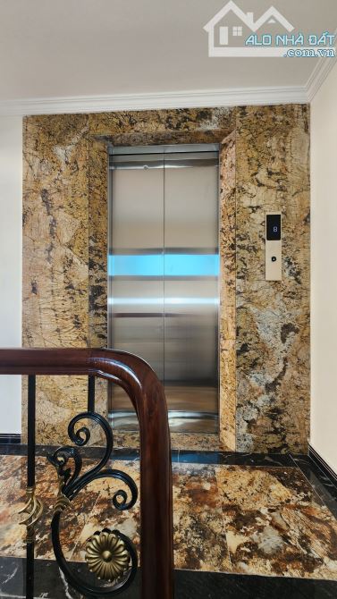Bán nhà đẹp Đội Cấn! Phân lô quân đội, vỉa hè, ô tô tránh, thang máy, ~50m2 x 9 tầng 24.tỷ - 5