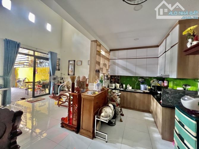 Bán Nhà Linh Xuân-Thủ Đức ,Dt lớn; 5.7m x 16 ( 92m2) Chỉ 6 tỷ xx TL - 1
