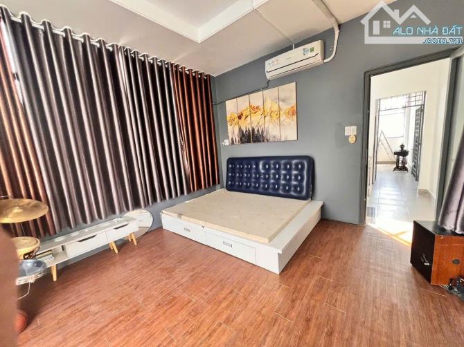 Villa MT 140m2, rộng 5.5m nở hậu 6m, 1 đời chủ, 0772 727 550 - 1