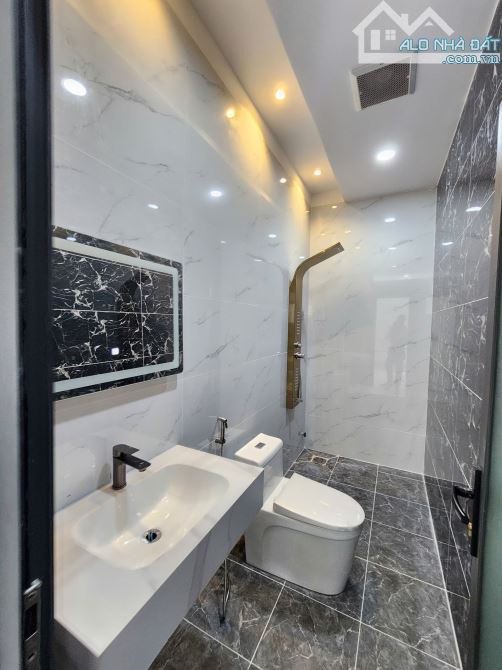 Bán nhà 1 trệt 2 lầu, gần Vincom ngã tư 550, p.Tân Đông Hiệp, Tp.Dĩ An chỉ 5ty500 TL M6066 - 14