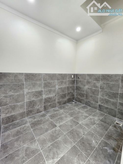 Bán nhà 1 trệt 2 lầu, gần Vincom ngã tư 550, p.Tân Đông Hiệp, Tp.Dĩ An chỉ 5ty500 TL M6066 - 15