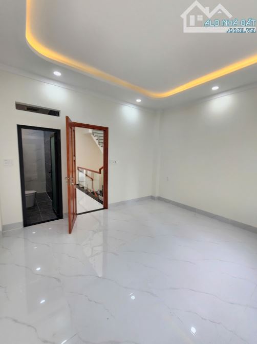 Bán nhà 1 trệt 2 lầu, gần Vincom ngã tư 550, p.Tân Đông Hiệp, Tp.Dĩ An chỉ 5ty500 TL M6066 - 16