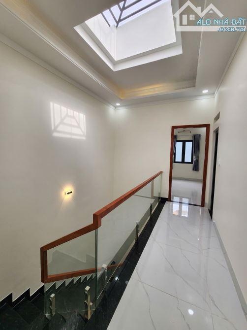 Bán nhà 1 trệt 2 lầu, gần Vincom ngã tư 550, p.Tân Đông Hiệp, Tp.Dĩ An chỉ 5ty500 TL M6066 - 17