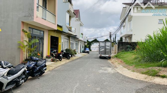 🏡 BÁN NHÀ ĐẸP 3 TẦNG - TRUNG TÂM PHƯỜNG 8, ĐƯỜNG TRẦN ANH TÔNG - ĐÀ LẠT - GIÁ CHỈ 5 TỶ 5 - 2