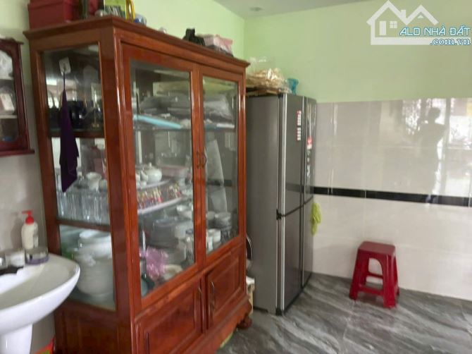 Bán nhà 4 tầng 5x18m mặt tiền Tô Hiến Thành, thành phố Quảng Ngãi - 2