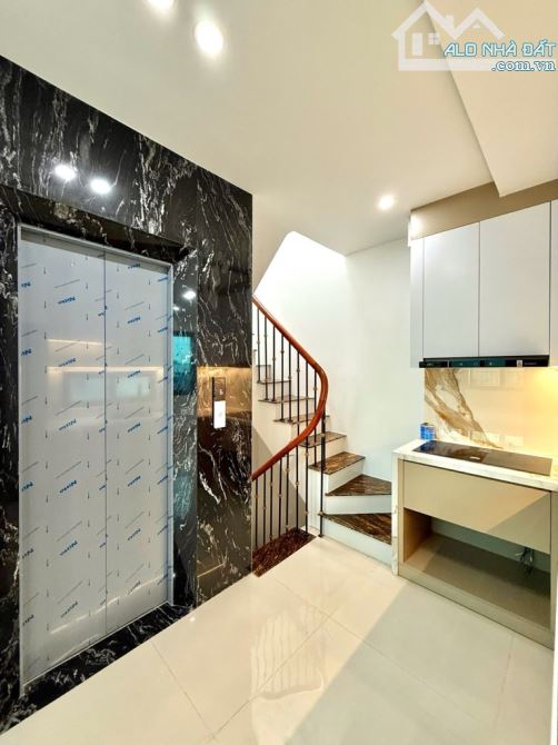 Cổ Nhuế, siêu phẩm lô góc, 39m2, 7T thang máy mới , oto10m, ngõ thông 9 tỷ - 2