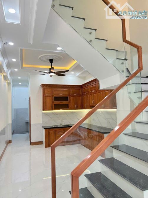 Nhà phố KDC Lê Phong 2, gần VinCom Dĩ An, phường Tân Đông Hiệp, Tp Dĩ An. 5,5 tỷ - 2