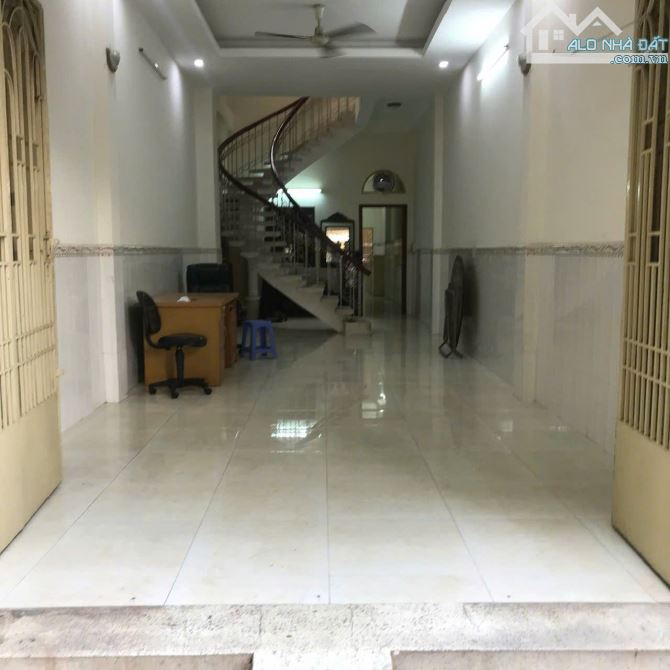 Cần tiền nên Bán nhà sát mặt tiền đường Đào Duy Anh Q Phú Nhuận.DT 4.x30m. Giá 25 tỷ - 2
