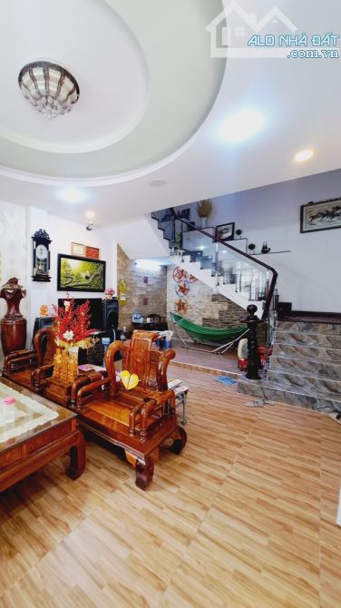 🏡BIỆT THỰ TÔN ĐẢN - Q4 SÁT Q1 – 150M2 CÓ 102 – NGANG GẦN 18M – 9PN – SÂN VƯỜN – NHỈNH 11Đ - 2