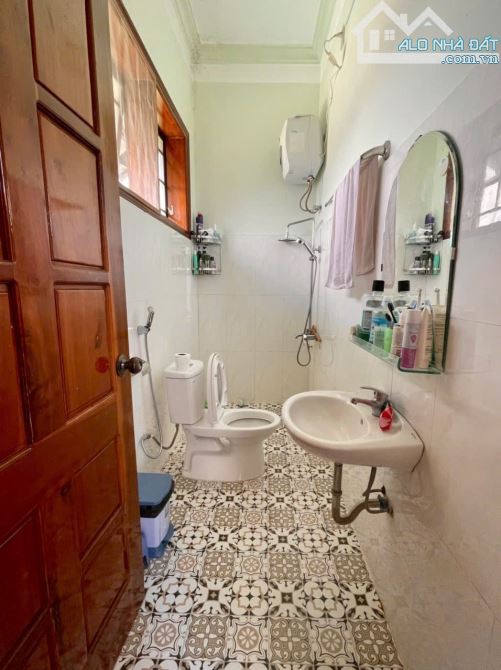 Bán villa sân vườn phường 9 đà lạt 13,5 tỷ khu dân trí cao nhiều villa biệt thự - 2