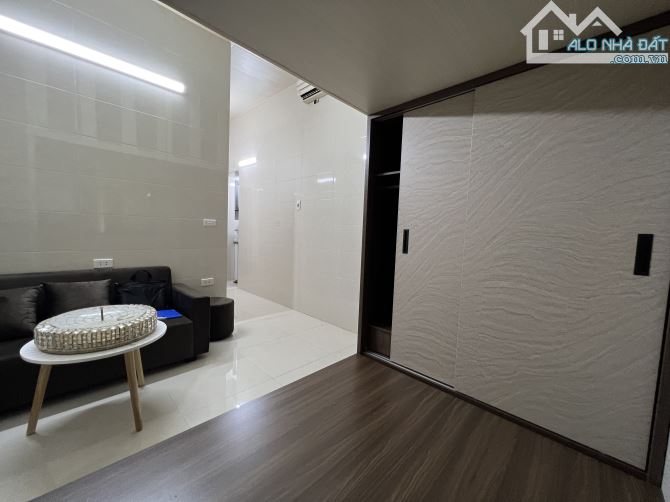 TT Chùa Láng, 30m, 2ngủ, 5m ô tô, 2 mặt ngõ thoáng, Nhà mới đẹp full nội thất, Sổ đỏ cc - 2