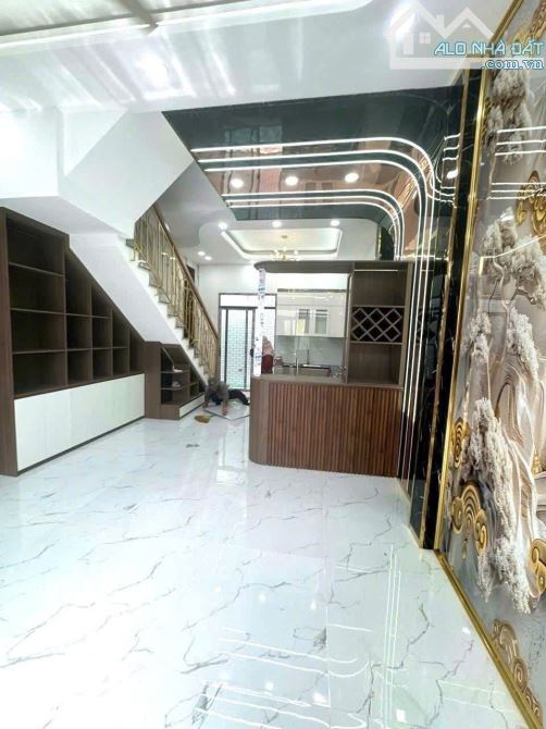 BÁN NHÀ QUẬN 9,NHÀ 3TẦNG DT53M NGAY ĐƯỜNG NGUYỄN DUY TRINH,CHỈ NHỈNH 5TỶ TL,HẺM XE HƠI 8M - 2