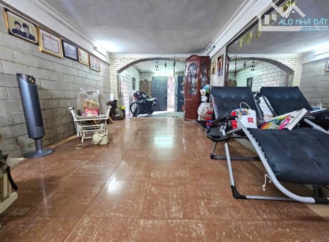 PHÂN KHÚC 12 TỶ - BÁN NHÀ NGÕ 575 KIM MÃ - 60M2 - 5 TẦNG - NGÕ ĐẸP - GẦN PHỐ - GẦN Ô TÔ - 2