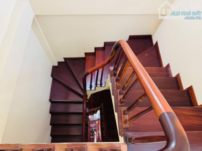 HÀNG HIẾM XÃ ĐÀN - DÁN XÂY BẰNG CẢ TÂM HUYẾT -DT 50M x 5 TẦNG -CÁCH PHỐ VÀ Ô TÔ TRÁNH 50M - 2
