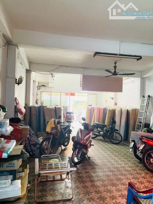 Bán nhà mặt tiền Tân Phước Quận 11 đúc 4 tầng 5PN 114m2 ngang 5.4m chỉ 19 tỷ TL - 2