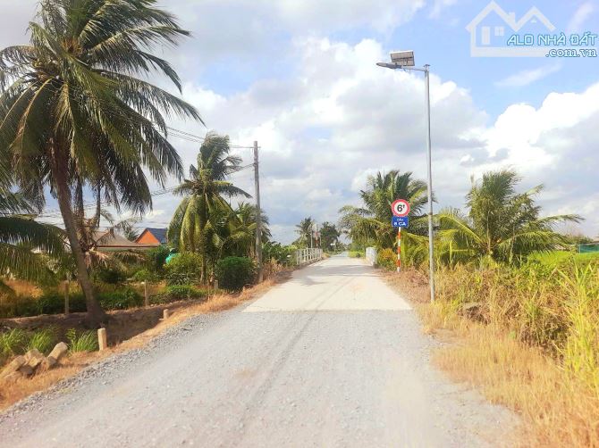 Siêu phẩm, 525m2 đất vườn 25 x18m View kênh chỉ 320 tr - 2
