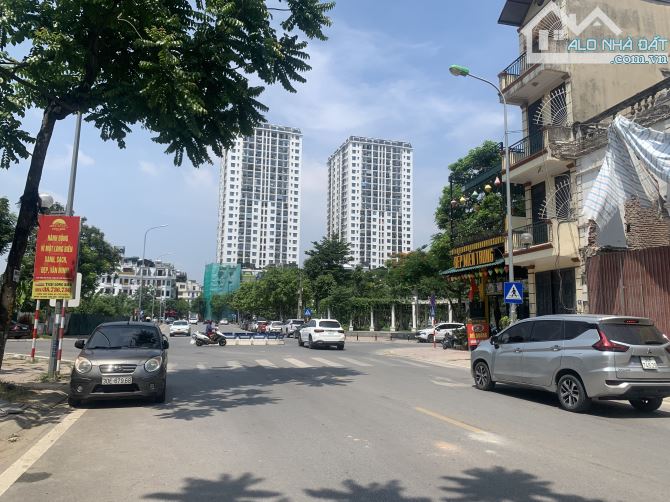 ĐẤT ĐẸP GIÁ ĐẦU TƯ BỒ ĐỀ  155M-9Mt. 27.9tỷ Ô TÔ  VÀO ĐẤT XÂY TOÀ VĂN PHÒNG DÒNG TIỀN ĐỈNH - 1