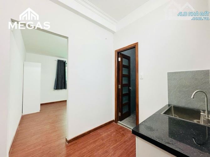 CHDV - Hà Huy Giáp - 4 Tầng - 7 Phòng - Giáp Gò Vấp - Đường 12m - Giá 9.4 Tỷ - 2
