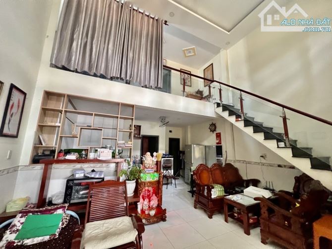 Bán Nhà Linh Xuân-Thủ Đức ,Dt lớn; 5.7m x 16 ( 92m2) Chỉ 6 tỷ xx TL - 2