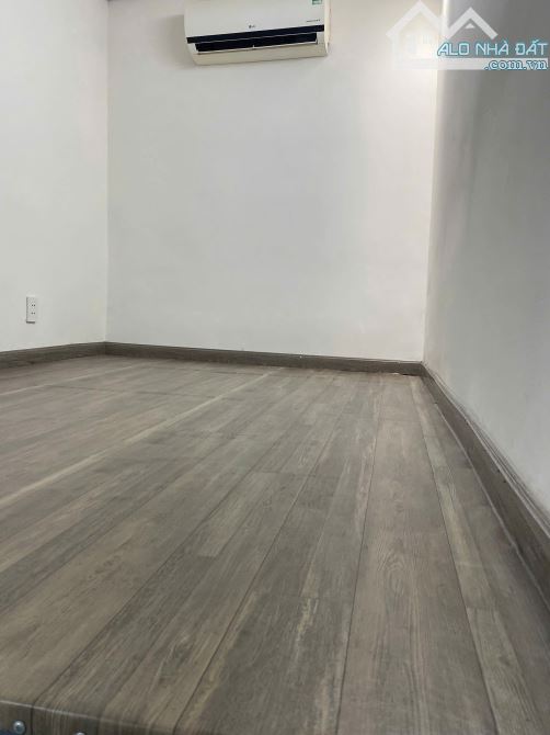 81Q3 – Bán nhà CMT8 Ph.9 Quận 3, 29m2 ngang 4.6m SHR, đang cho thuê 11tr/th, CHỈ 3.8 tỷ TL - 2