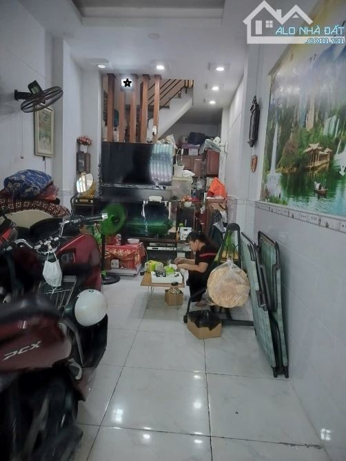 22TP – Bán nhà Lê Trọng Tấn, DT 31m2 sàn xd đến 86m2, 3 tầng BTCT 3PN, SHR, CHỈ 4 tỷ TL - 2