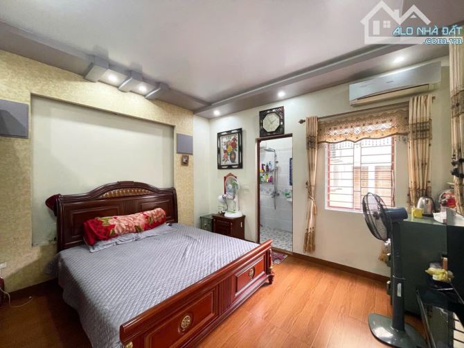 🌳Nhà 4 tầng dân xây lô góc đường 30m phân lô Văn Cao - 90m2 - Giá 9,25 tỷ - 3