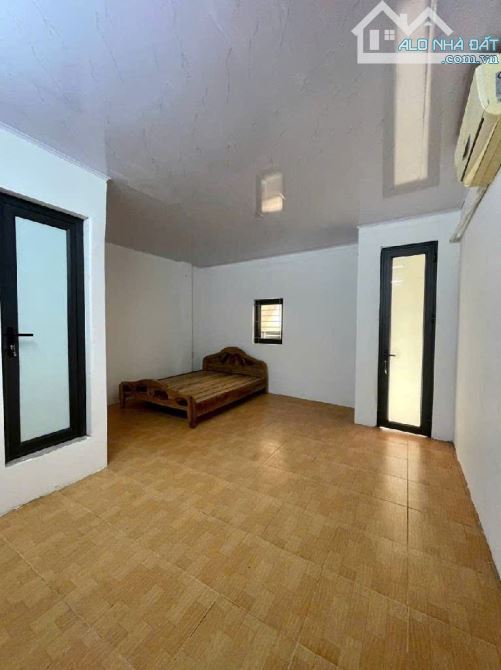 BÁN TOÀ CCMM MẶT NGÕ NGUYỄN KHOÁI, MỘT NHÀ RA MẶT PHỐ, 10 PHÒNG KHÉP KÍN, SỔ VUÔNG - 3