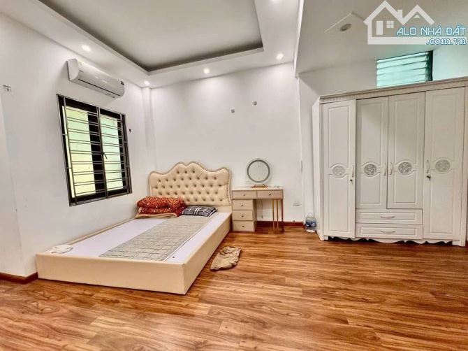 CẦN BÁN NHÀ NGÕ OTO, ĐƯỜNG LÁNG,  Q  ĐỐNG ĐA DT: 42M2 4T MT: 4,5M GIÁ: 9,6TỶ, - 3