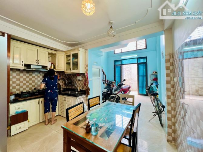 CẦN BÁN GẤP NHÀ MỚI ĐẸP TẢ THANH OAI - NGÕ THÔNG - Ô TÔ ĐỖ CỔNG - 3