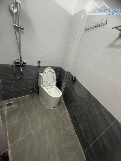 NHÀ MỚI 4 TẦNG DT 37M2 ĐÊ TRẦN KHÁT CHÂN HAI BÀ TRƯNG GIÁ 6,5 TỶ TL - 3